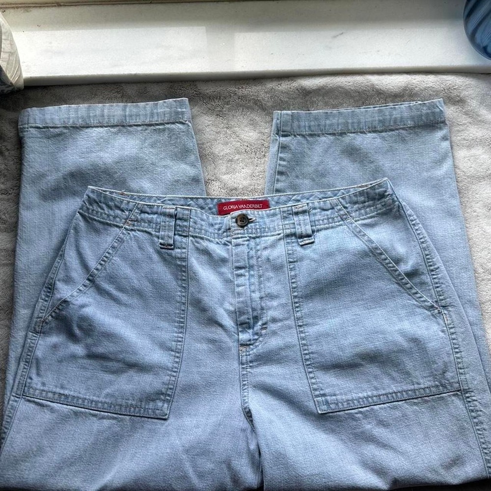 Light Wash Barrel Jeans Deep Pockets